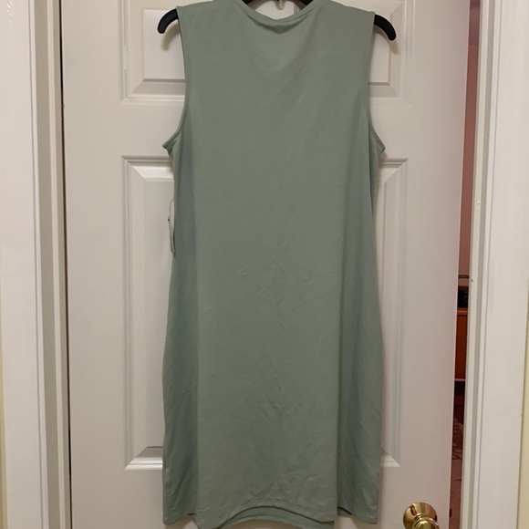 NWT Express Sage Green Dress. Size Large. - Picture 5 of 11